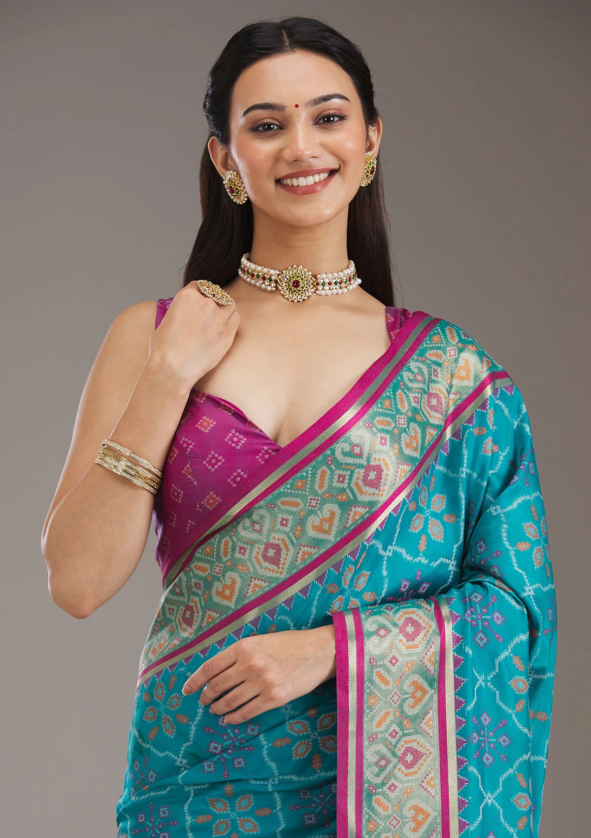 koskii-turquoiseblue-threadwork-artsilk-designer-saree-saus0043040_turquoiseblue_wine_1_1.webp Turquoise Blue Threadwork Art Silk Saree - Image 1
